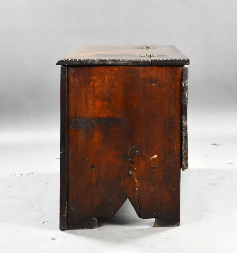 New Pamono Antique Carved Oak Coffer, 1700s