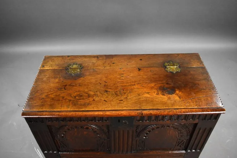 New Pamono Antique Carved Oak Coffer, 1700s
