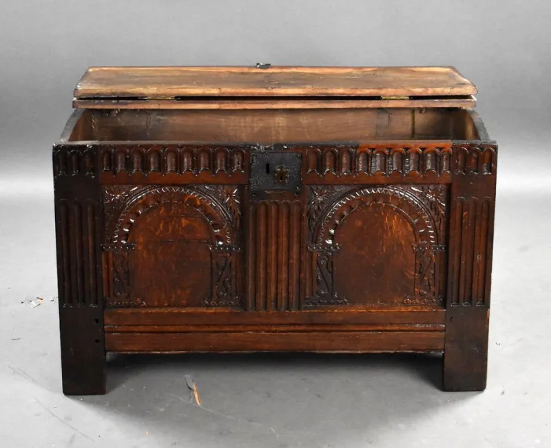 New Pamono Antique Carved Oak Coffer, 1700s