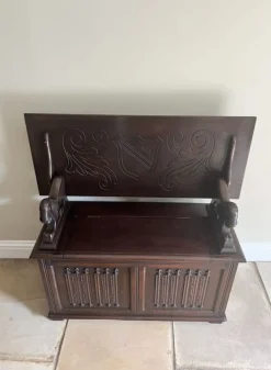 Hot Pamono Antique Carved Oak Monks Bench, 1920s