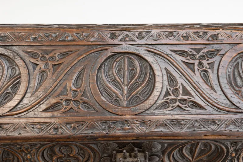 New Pamono Antique Carved Trunk, 1800s