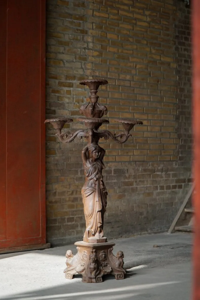 Pamono Antique Cast Iron Outdoor Candelabra Sculpture, 1890s> Garden Lighting