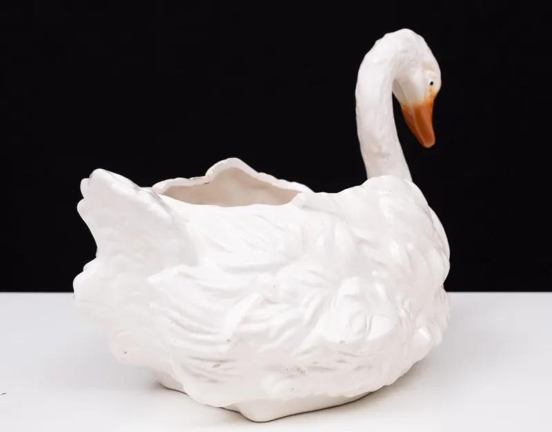 Pamono Antique Ceramic Swan Jardiniere from Capodimonte, 1880> Planters And Jardiniere