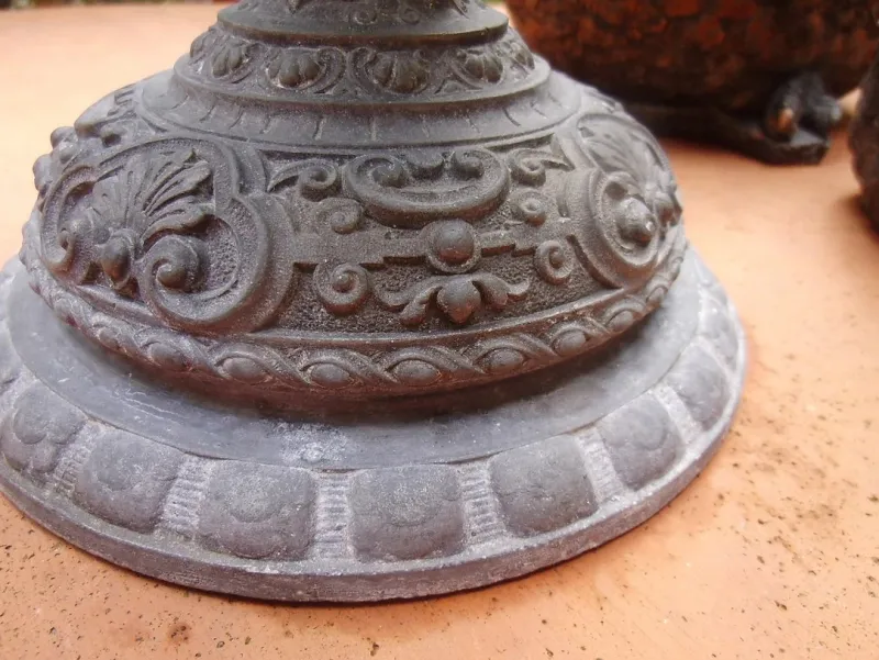 Outlet Pamono Antique Chalice in Metal