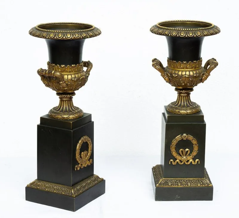 New Pamono Antique Charles X Chests / Vases in Gilt Bronze and Patinated Bronze, France, Early 19th Century, Set of 2
