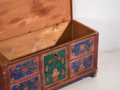Pamono Antique Chest with Hand-Painted Floral Motifs, 1907><noscript><img width=