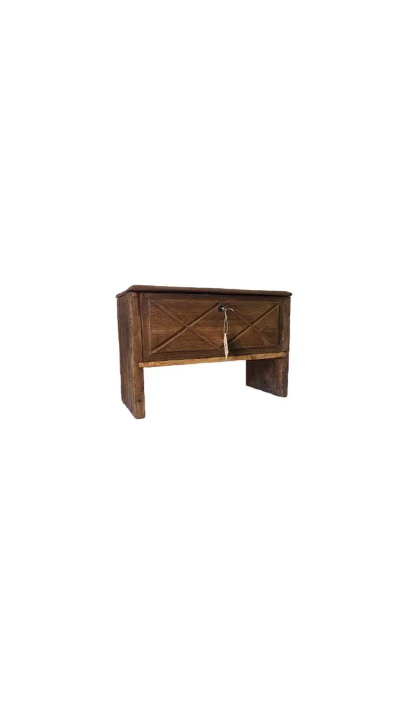 Pamono Antique Chestnut Chest, 1800s> Benches