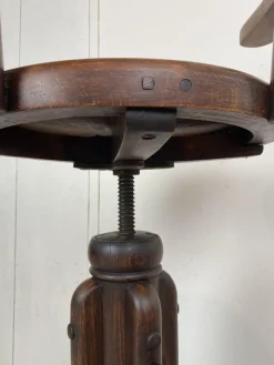 Pamono Antique Childrens Barber Chair><noscript><img width=