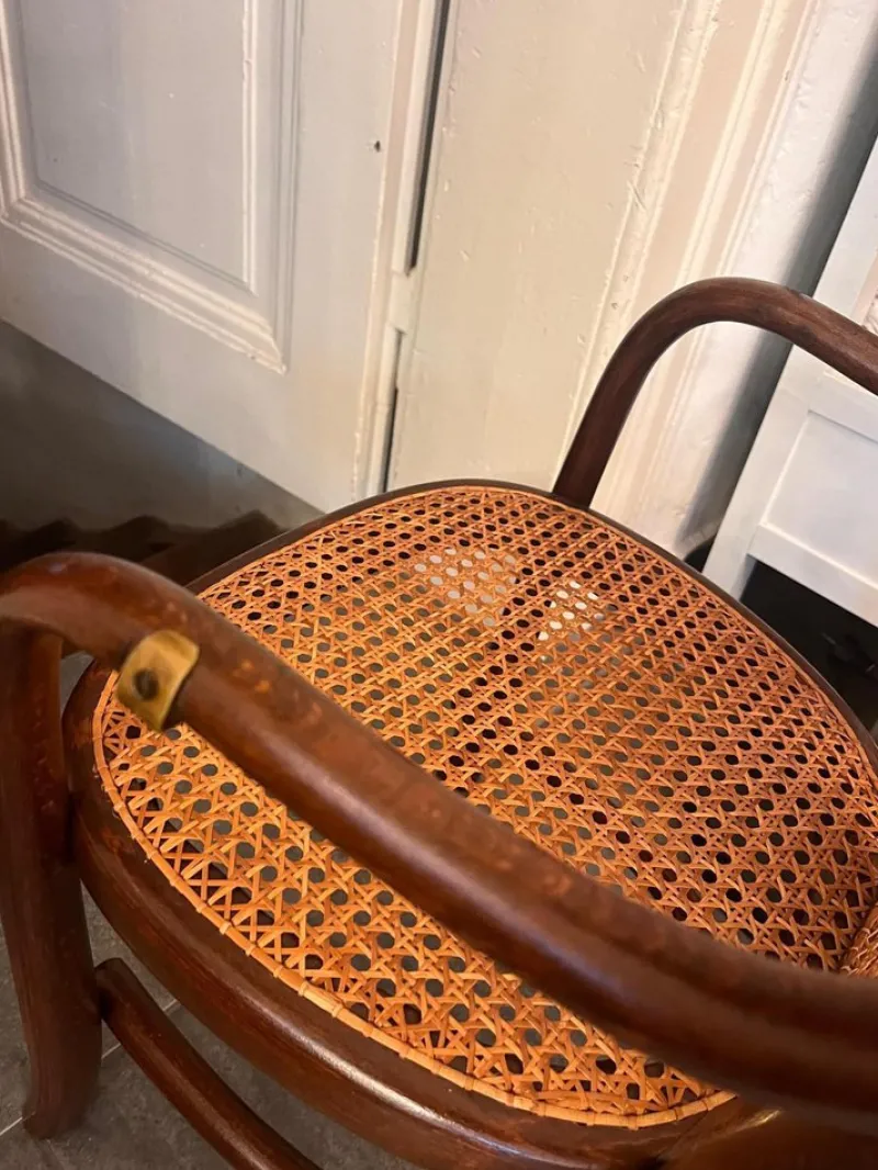 Online Pamono Antique Children's Chair from Thonet, 1890s