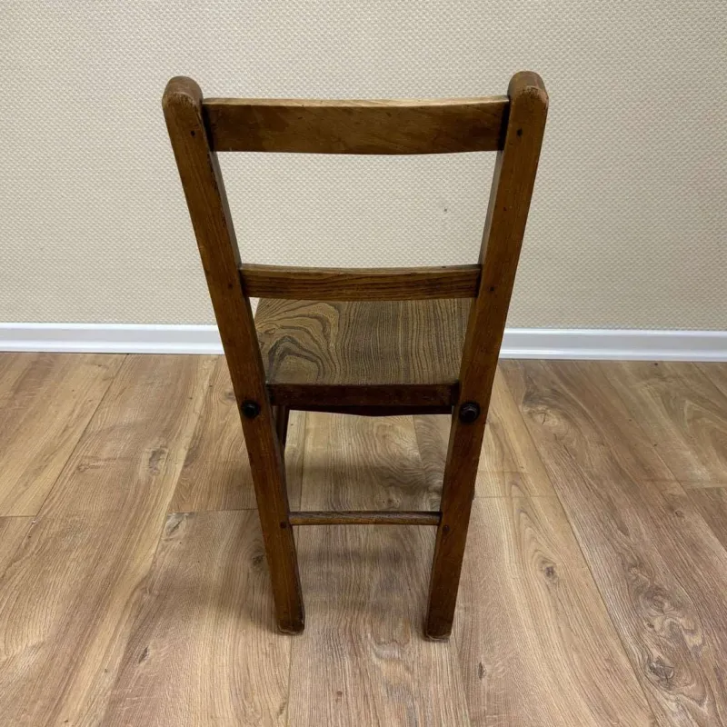 Pamono Antique Children's Chair in Oak> Children's Chairs