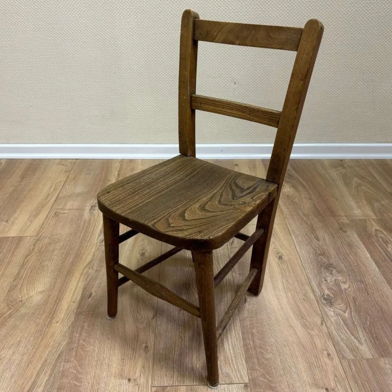 Pamono Antique Children's Chair in Oak> Children's Chairs