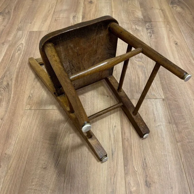 Pamono Antique Children's Chair in Oak> Children's Chairs