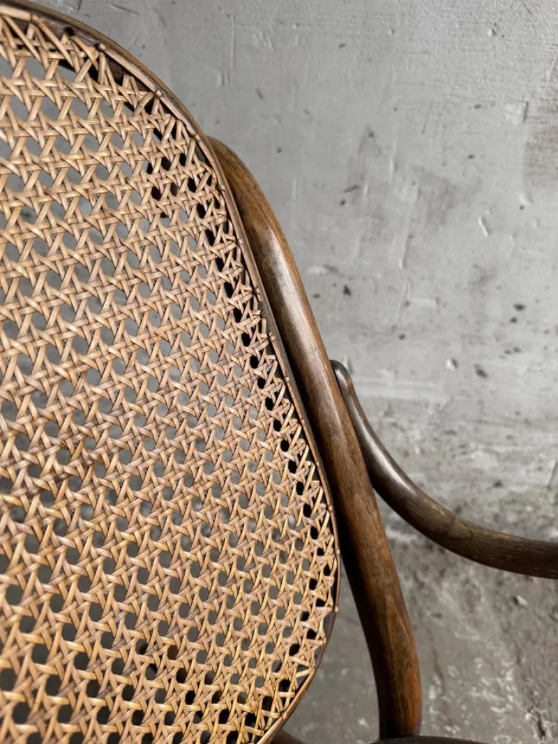 Online Pamono Antique Children's Rocking Chair in Bentwood, 1890s