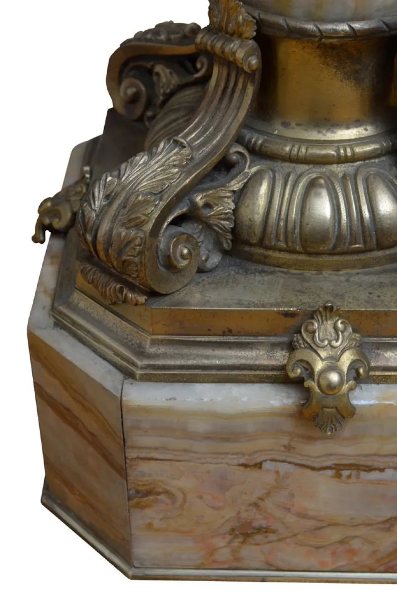 Pamono Antique Column in Marble, 1870> Pedestals And Columns