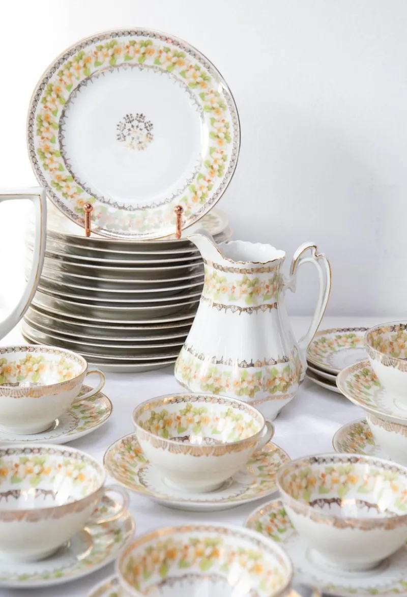 Pamono Antique Czech Tea and Dessert Set, 1890s, Set of 46> Coffee & Tea Service
