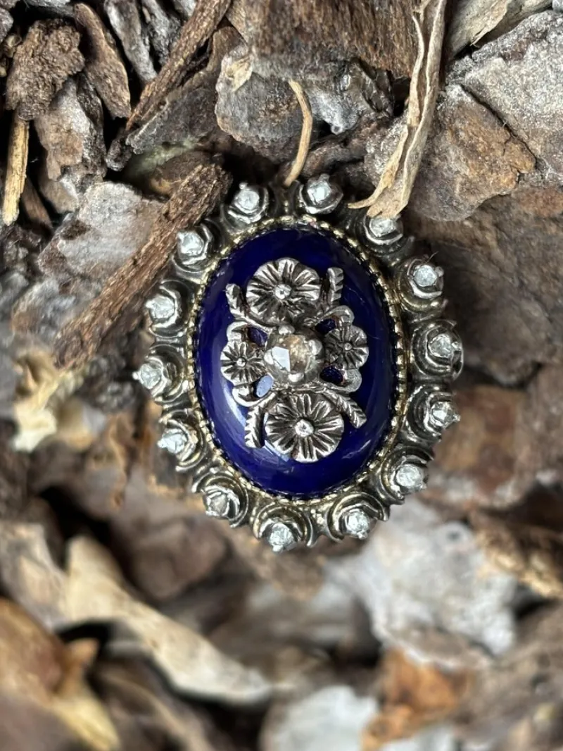 Online Pamono Antique Diamond Ring with Blue Enamel, 1800s