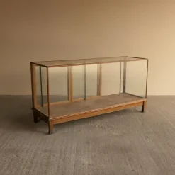 Pamono Antique Display Counter in Oak> Cabinets & Wardrobes