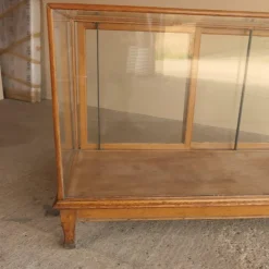 Pamono Antique Display Counter in Oak> Cabinets & Wardrobes