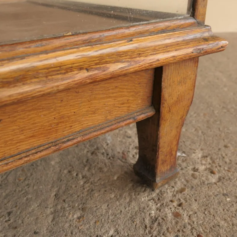 Pamono Antique Display Counter in Oak> Cabinets & Wardrobes
