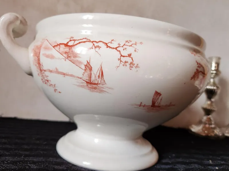 Pamono Antique Dutch Marines Series Tureen in Red Ironstone by Petrus Regout, 1890s> Bowls