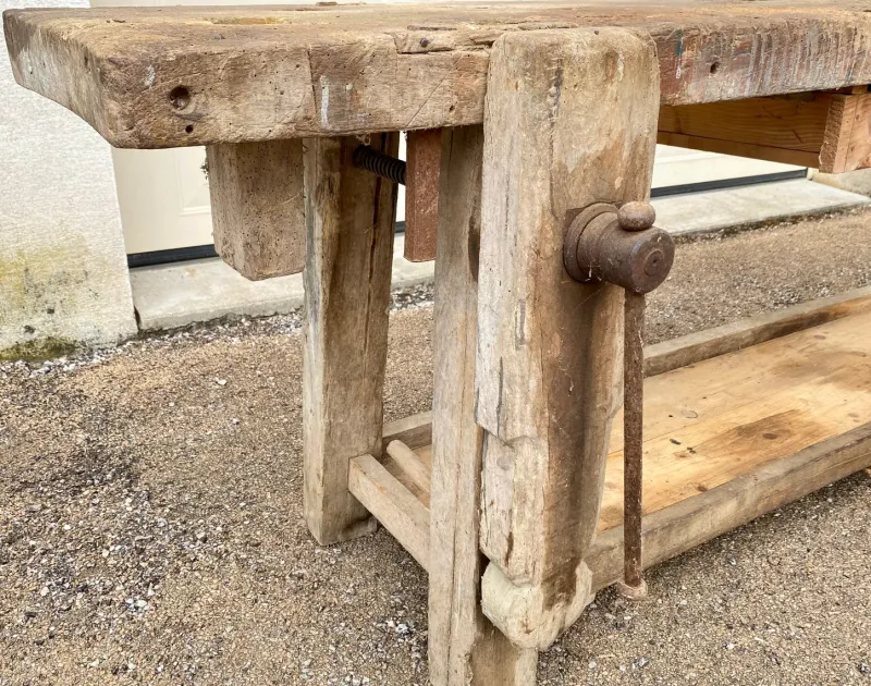 Pamono Antique Early 20th Century Carpenters Workbench in Beech, 1940s> Worktables & Workbenches