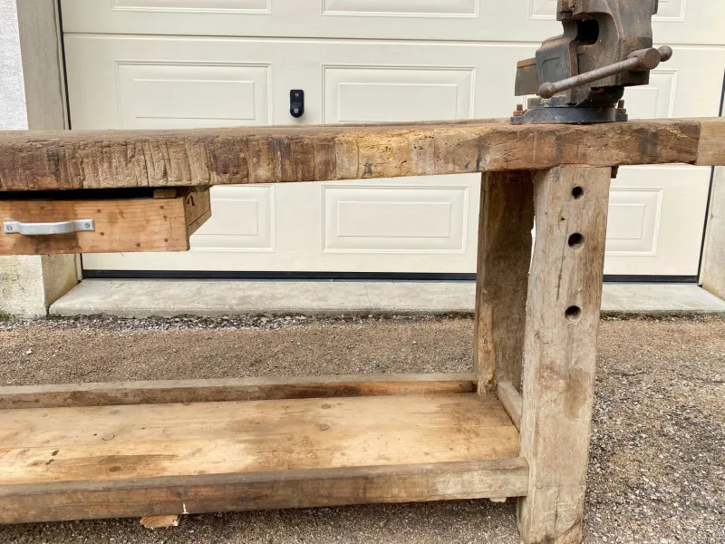 Pamono Antique Early 20th Century Carpenters Workbench in Beech, 1940s> Worktables & Workbenches