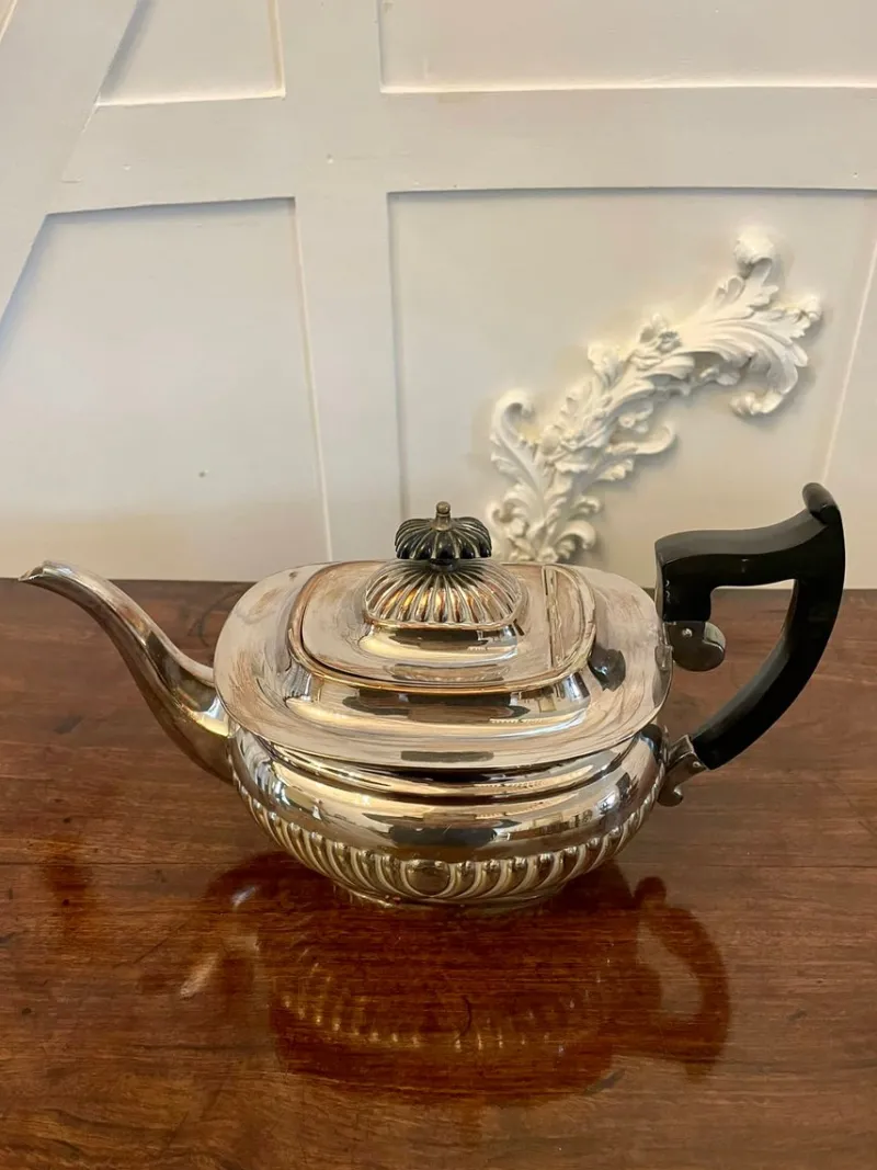 Pamono Antique Edwardian Quality Silver Plated Tea Set, 1900s, Set of 3> Coffee & Tea Service