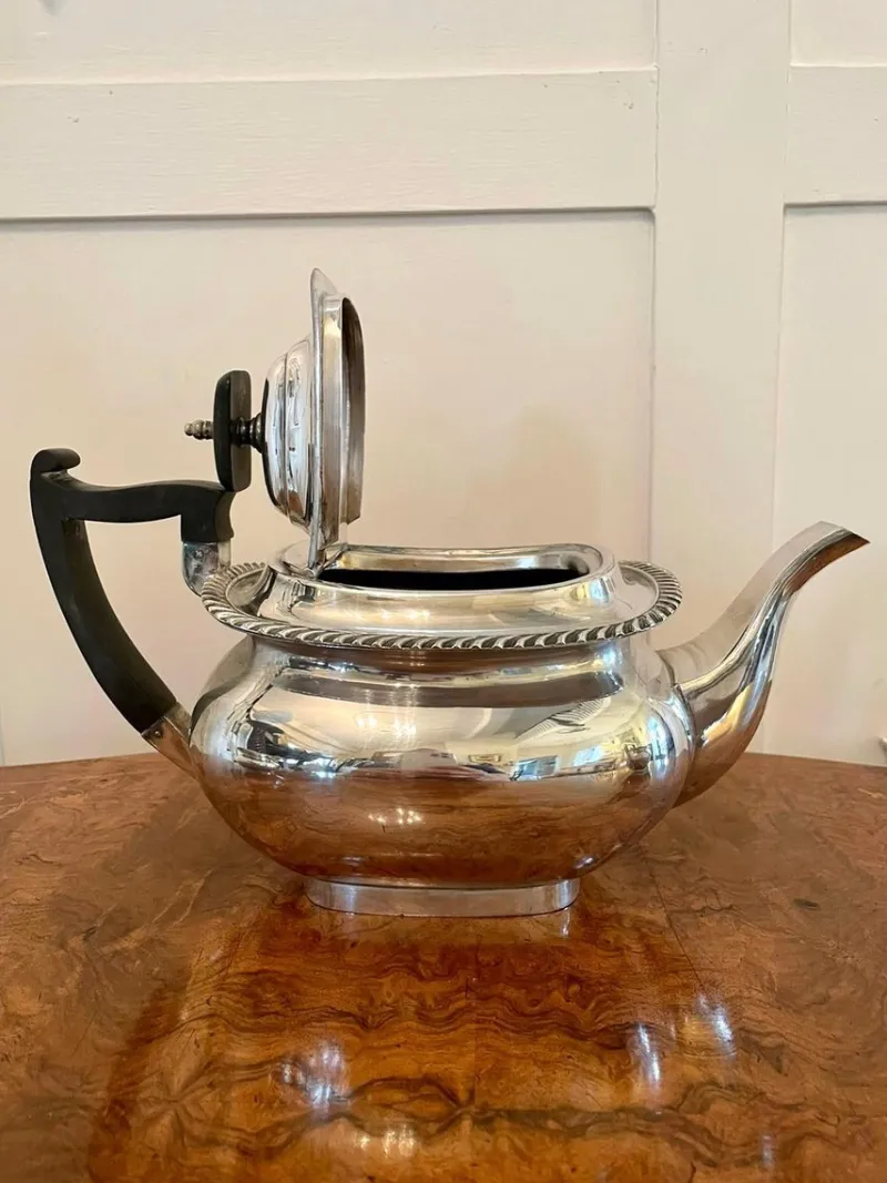 Pamono Antique Edwardian Silver-Plated Tea Set from Walker & Hall, Set of 3> Coffee & Tea Service
