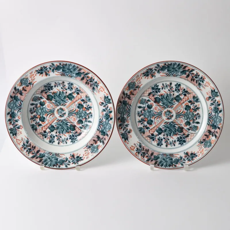 Pamono Antique English Ceramic Plates from Wedgwood, Set of 2> Dinner Plates & Bowls