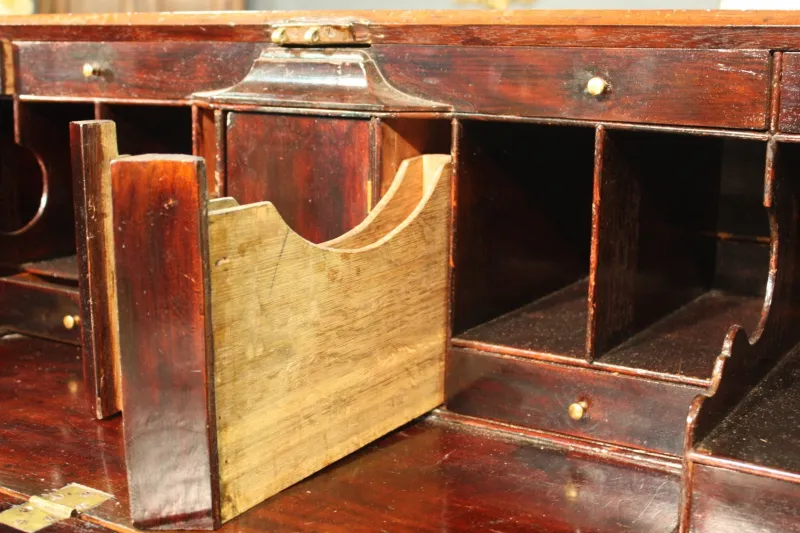 Pamono Antique English Mahogany Secretaire> Secretaires