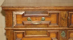 Sale Pamono Antique English Oak Chest of Drawers, 1680