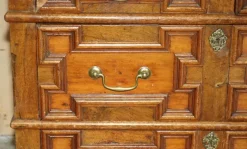 Sale Pamono Antique English Oak Chest of Drawers, 1680