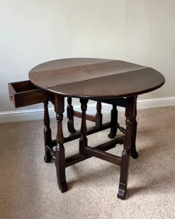 Pamono Antique English Oak Fold-Over Table, 1670s> Coffee & Side Tables