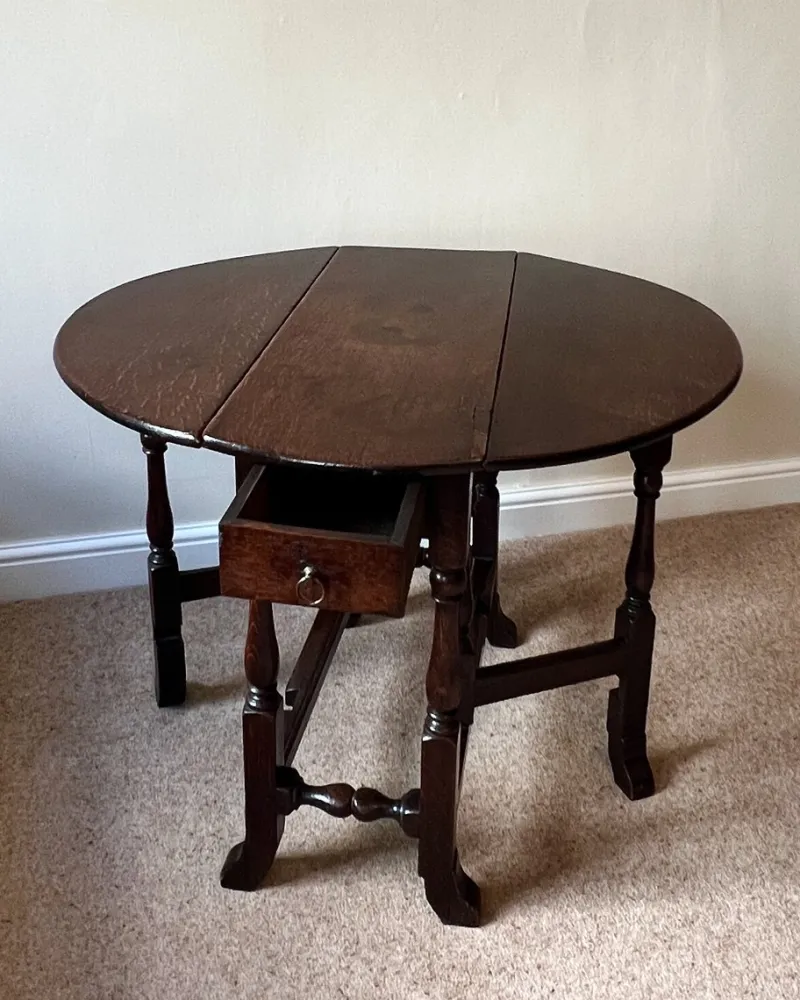 Pamono Antique English Oak Fold-Over Table, 1670s> Coffee & Side Tables