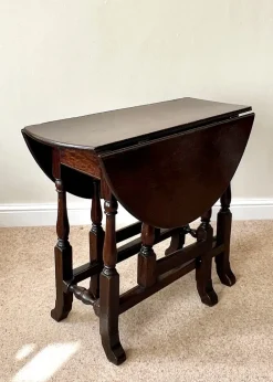Pamono Antique English Oak Fold-Over Table, 1670s><noscript><img width=
