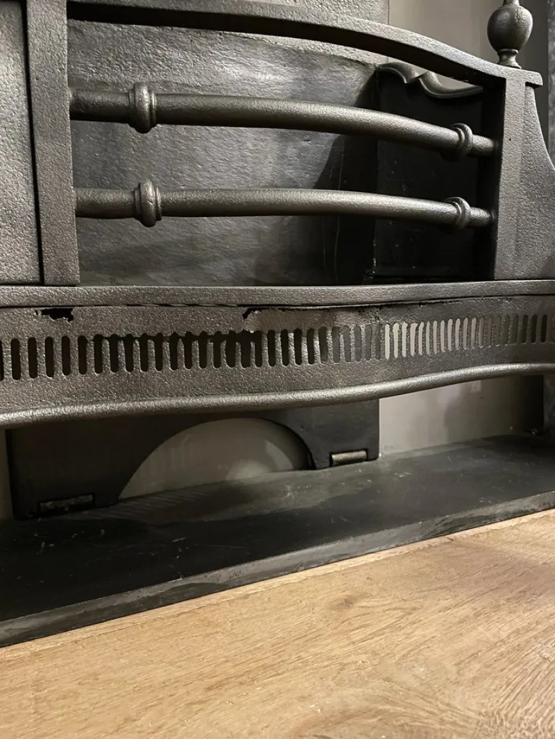 Outlet Pamono Antique English Steel Fire Grate, 1890