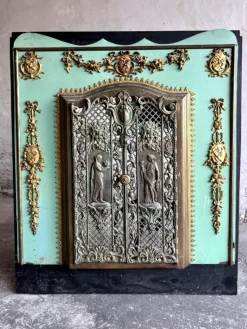 Online Pamono Antique Fireplace Doors in Bronze and Messing