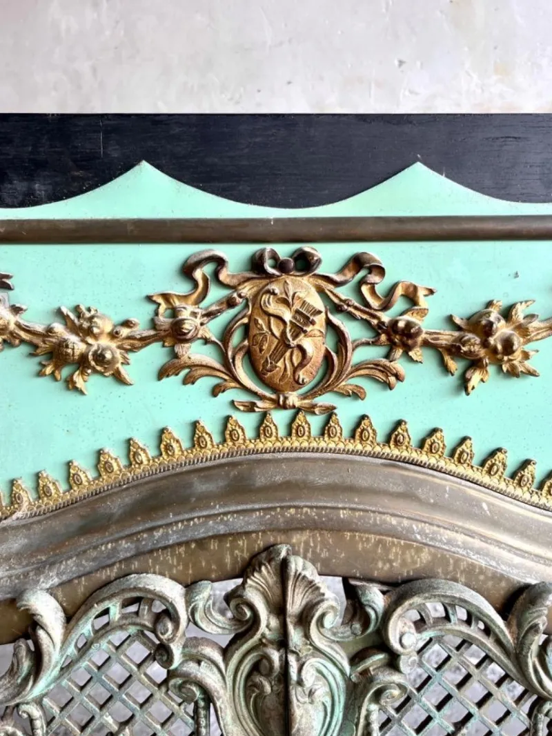 Online Pamono Antique Fireplace Doors in Bronze and Messing