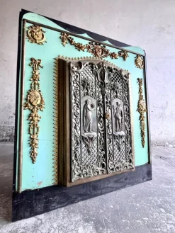 Online Pamono Antique Fireplace Doors in Bronze and Messing