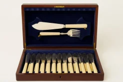 Pamono Antique Fish Cutlery Set in Original Case by Finnigans, 1890s> Cutlery & Serving Utensils