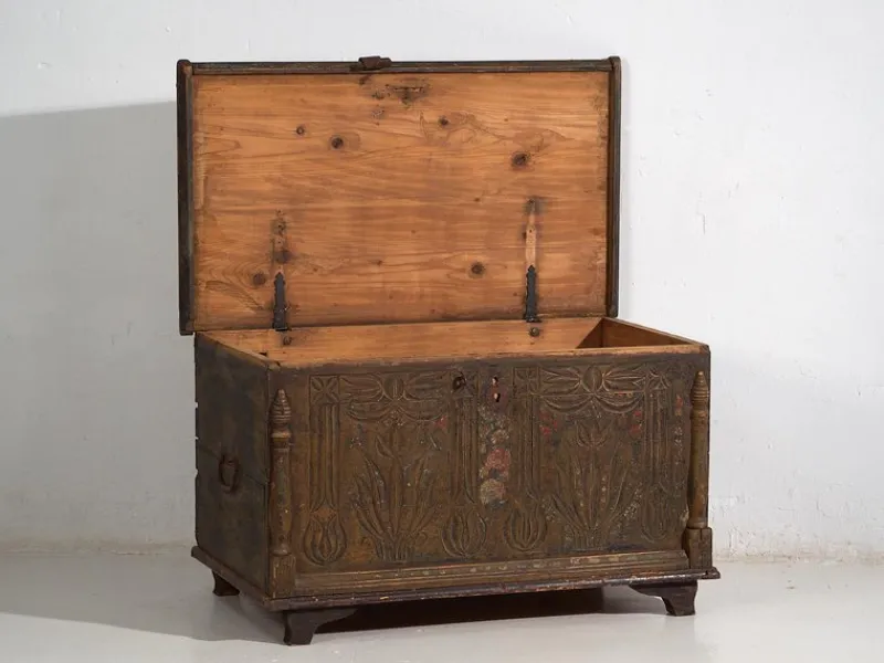 Pamono Antique Floral Carved Chest, 1820s> Trunks Crates & Baskets