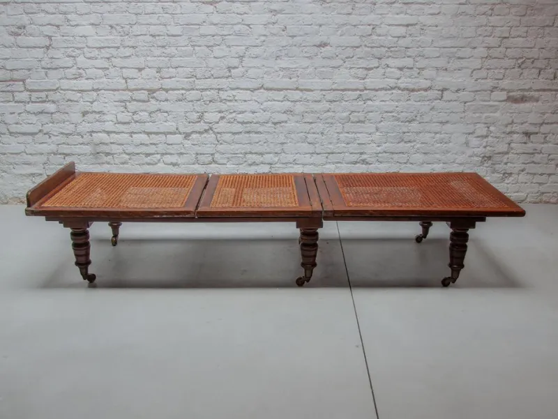 Pamono Antique Folding & Adjustable Daybed from British Campaign Furniture, London, 1870s> Daybeds & Chaises Lounges
