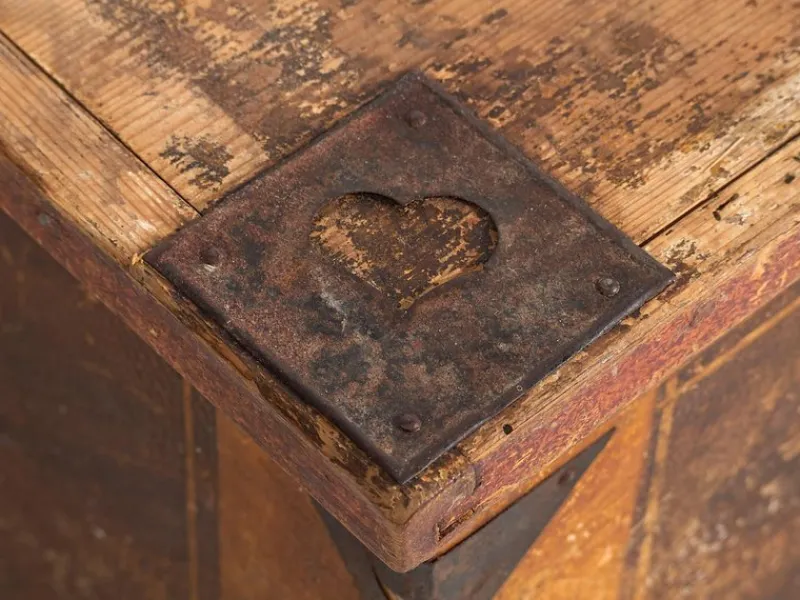 Pamono Antique Folk Art Bridal Trunk, 1820s> Trunks Crates & Baskets