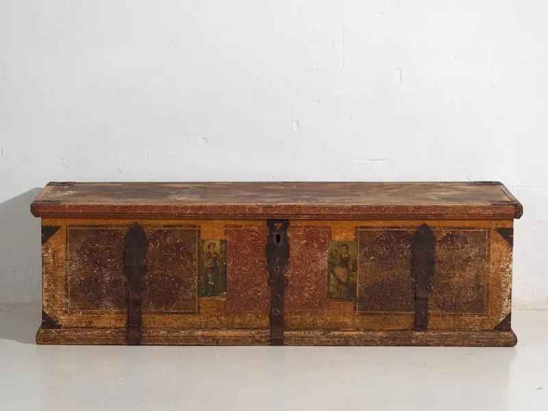 Pamono Antique Folk Art Bridal Trunk, 1820s> Trunks Crates & Baskets