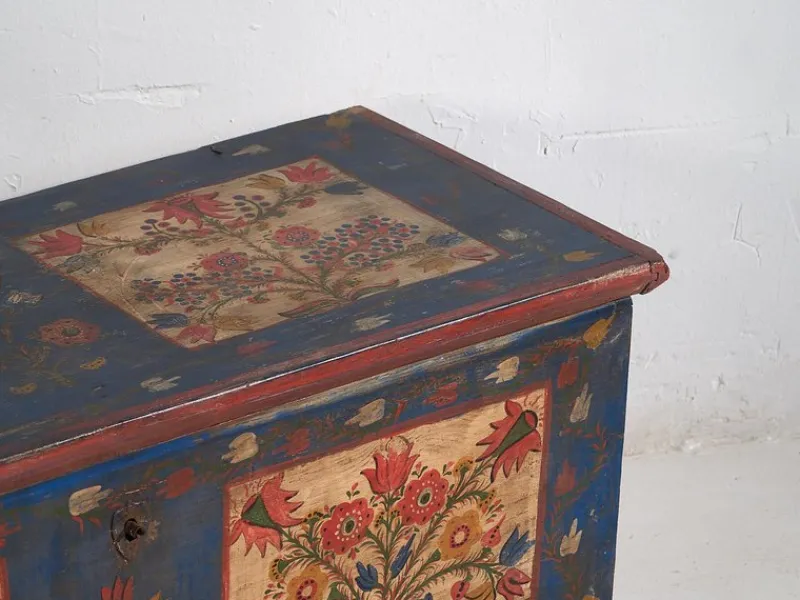 Pamono Antique Folk Art Chest, 1870s> Trunks Crates & Baskets