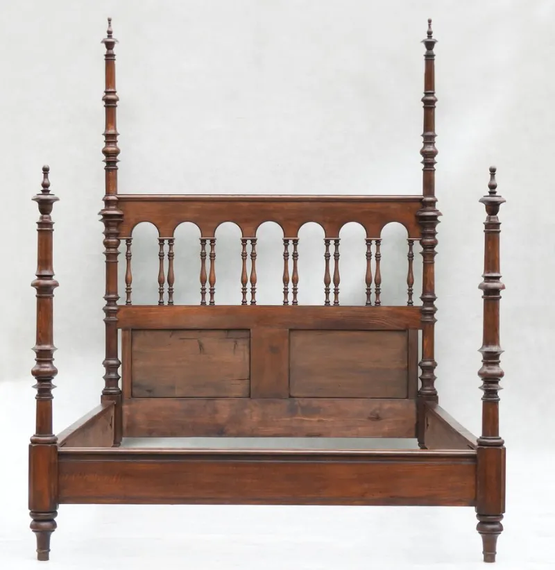 Pamono Antique Four Post Bed, France, 19th Century> Beds & Bedroom Sets