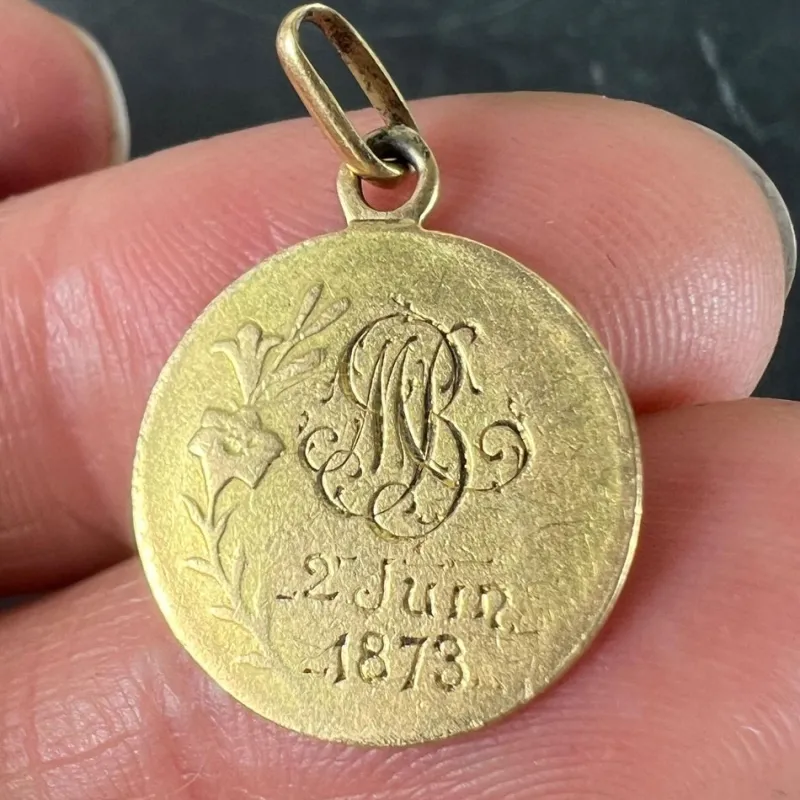 Pamono Antique French 18 Karat Yellow Gold Virgin Mary Medal Pendant> Necklaces