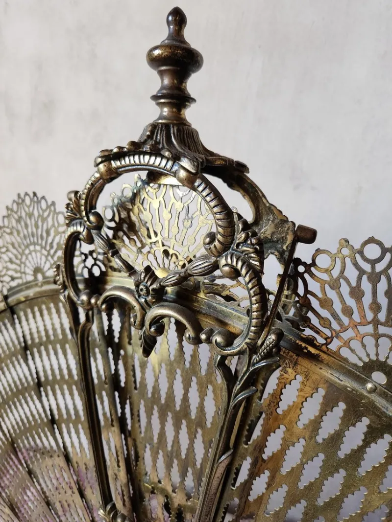 Pamono Antique French Brass Peacock Tail Pare-Feu / Fireplace Screen, 1800s> Fireplaces And Mantels