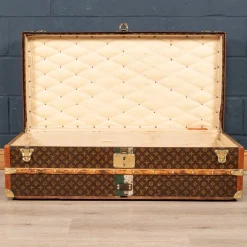 Pamono Antique French Cabin Trunk in Louis Vuitton, 1910><noscript><img width=