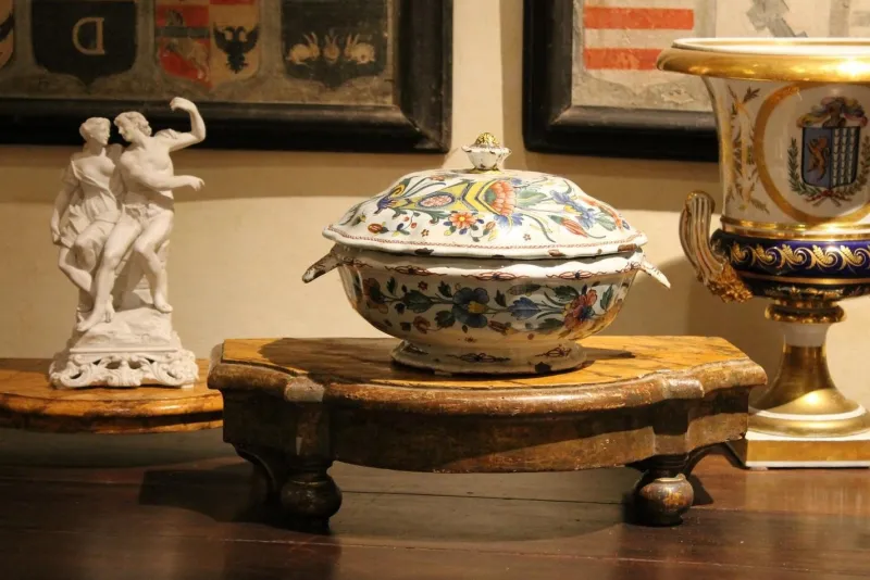 Discount Pamono Antique French Faience Lidded Bowl Tureen Hand Painted with Flowers and Insects